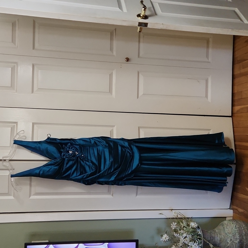 Turquoise/green satin gown. Beautiful details - flowers with rhinestones